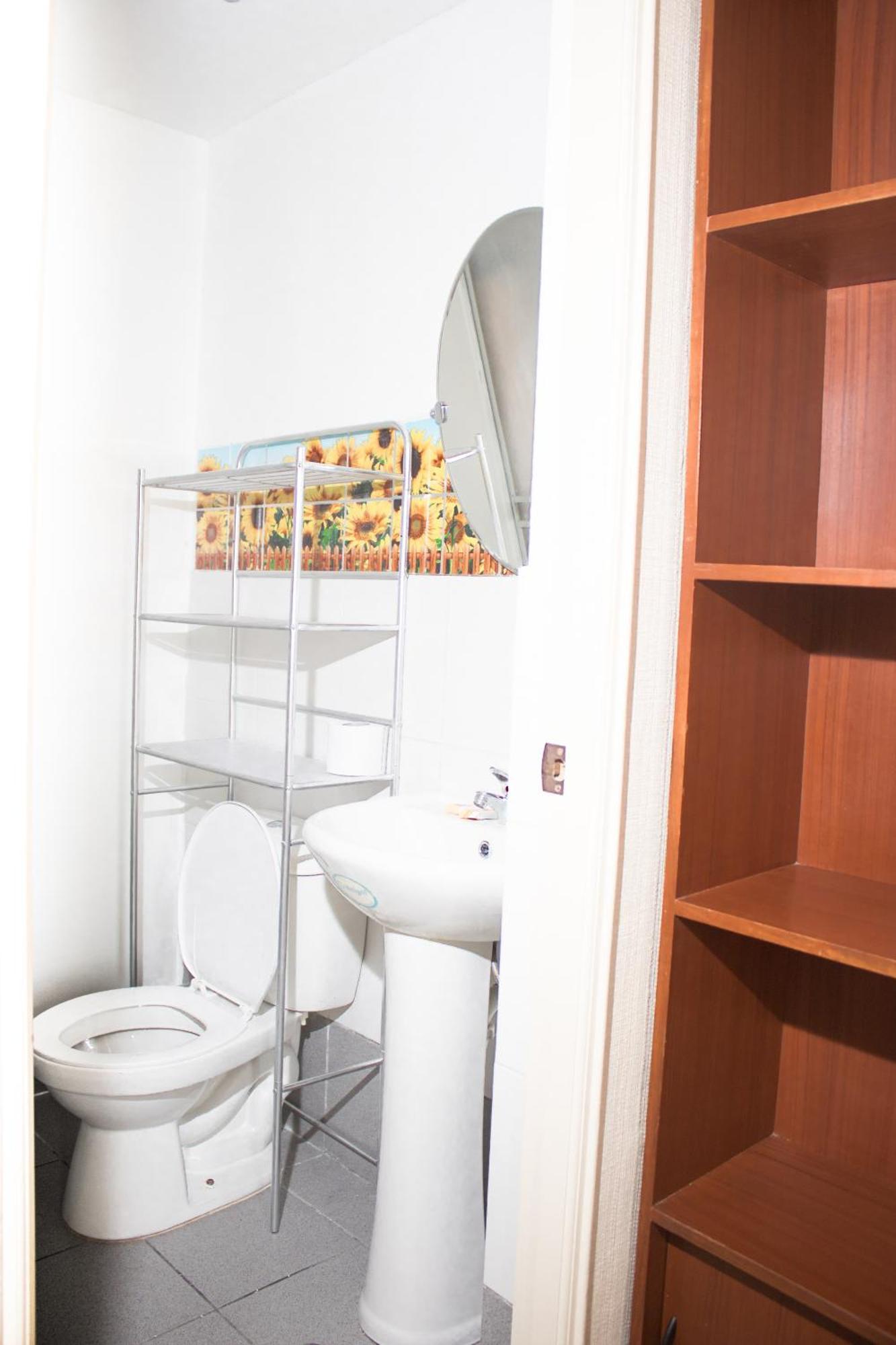 The White Lion 2 / 10 Min Airport Apartment Лима Екстериор снимка